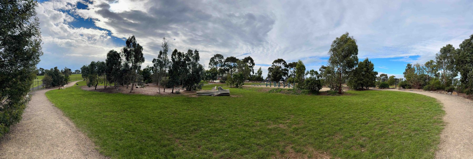 Panoramic view of Lara Dog Park, Hovells Creek Reserve