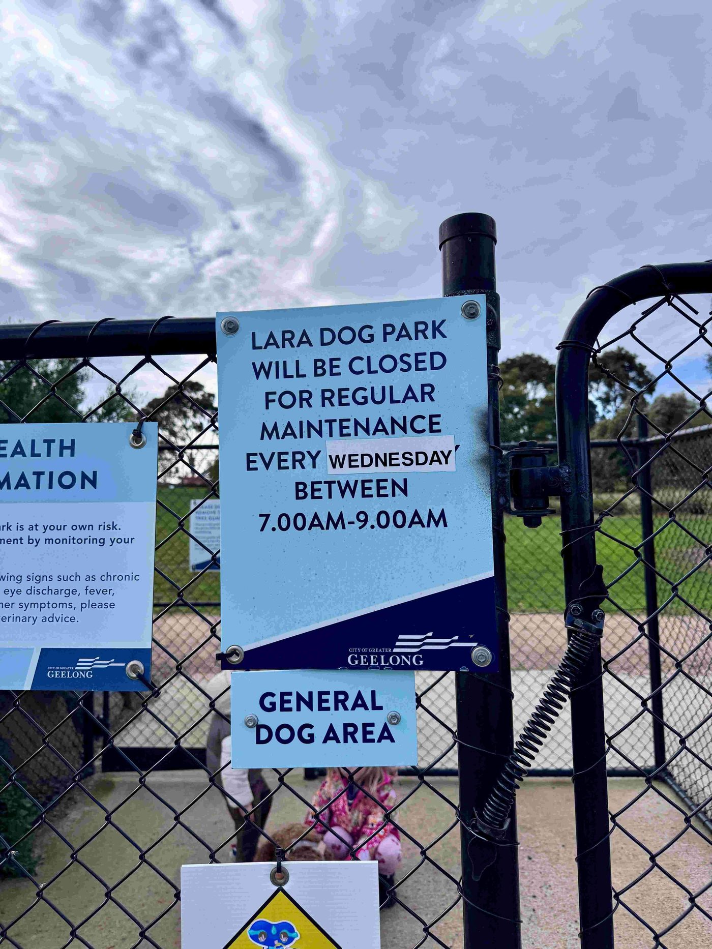 General Dog Area sign and Wednesday maintenance closure notice at Lara Dog Park